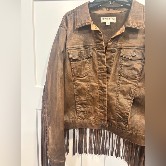 Sold - Picture 2 of 5